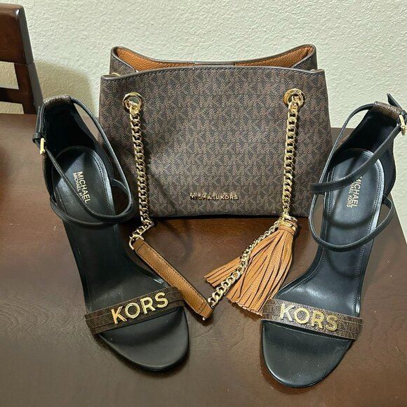 Authentic Michael Kors collection - Picture 1 of 3